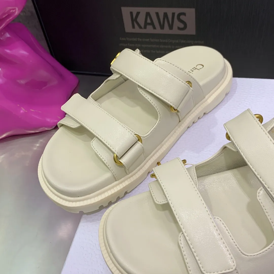 👟👟Ex-factory price👟👟Ex-factory price 440👟👟 Dior 2022 spring and summer new Act Act thick-soled casual women's shoes CD letter logo hardware buckle open-toe slippers Star's same style flat-bottomed round-toe retro beach shoes Top version on the market Material: Upper imported calfskin/imported metal cowhide + cowhide feet + water-dyed sheepskin lining + original molded T👟👟Ex-factory price👟👟Ex-factory price U outsole Size: 34-41 (34.40.41 customization is not returnable)